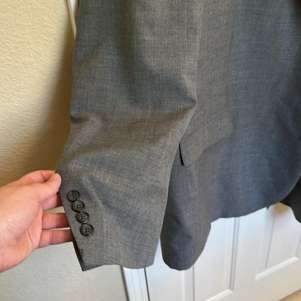 Men’s Big and Tall Suit Jacket and Pants - Picture 2 of 14